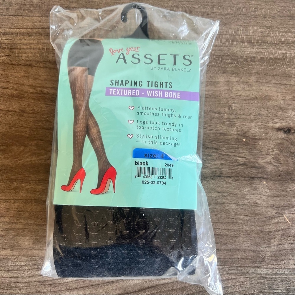 Love Your Assets by SPANX Black Textured Wish Bone Shaping Tights Size 4